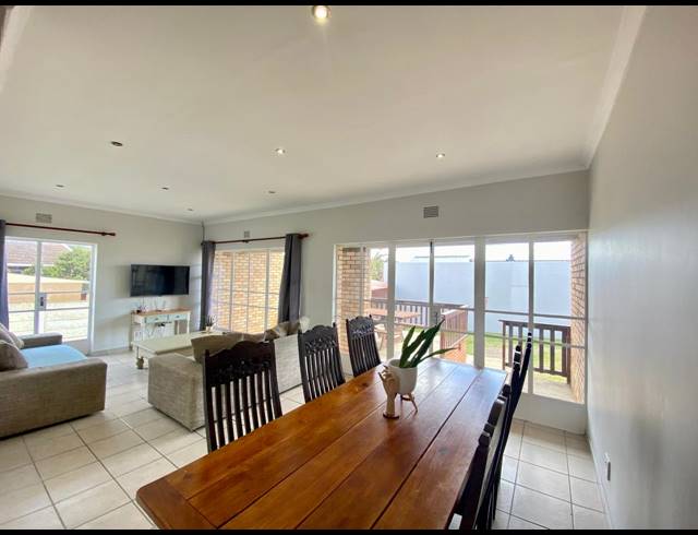 3 BEDROOM HOUSE TO LET IN BAYVIEW